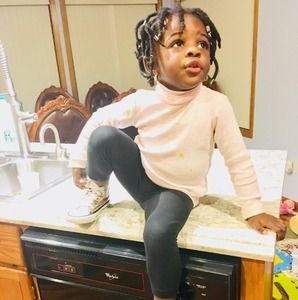 Meet your Posher, Noela